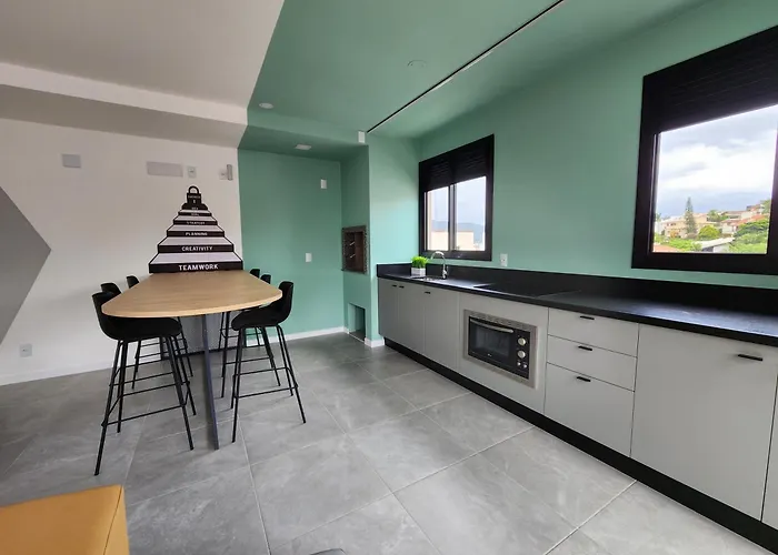 Loft Up 203